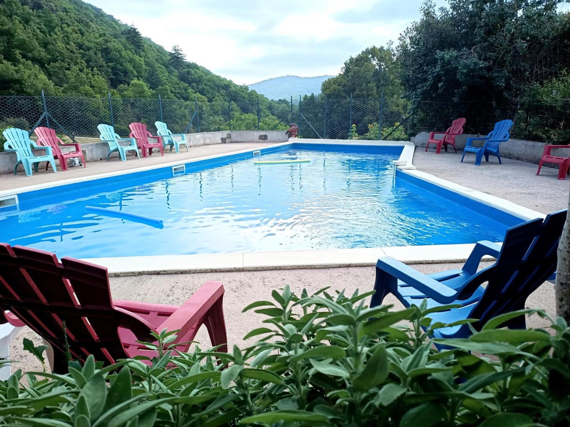 Ferme Les Therondels Saint-Pons-de-Thomieres Ngoại thất bức ảnh